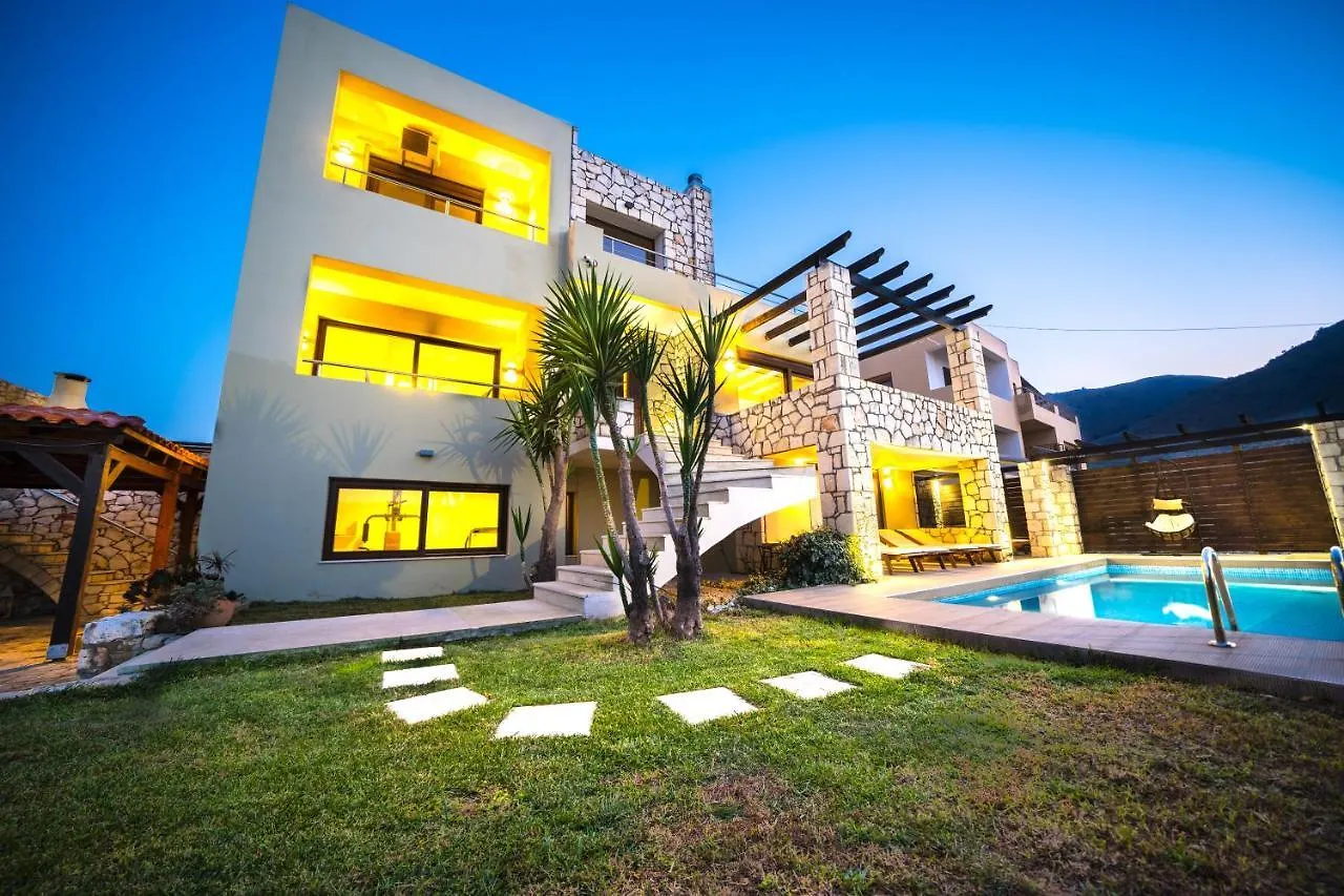 Villa Silvia Heated Pool&Jacuzzi Megala Chorafia