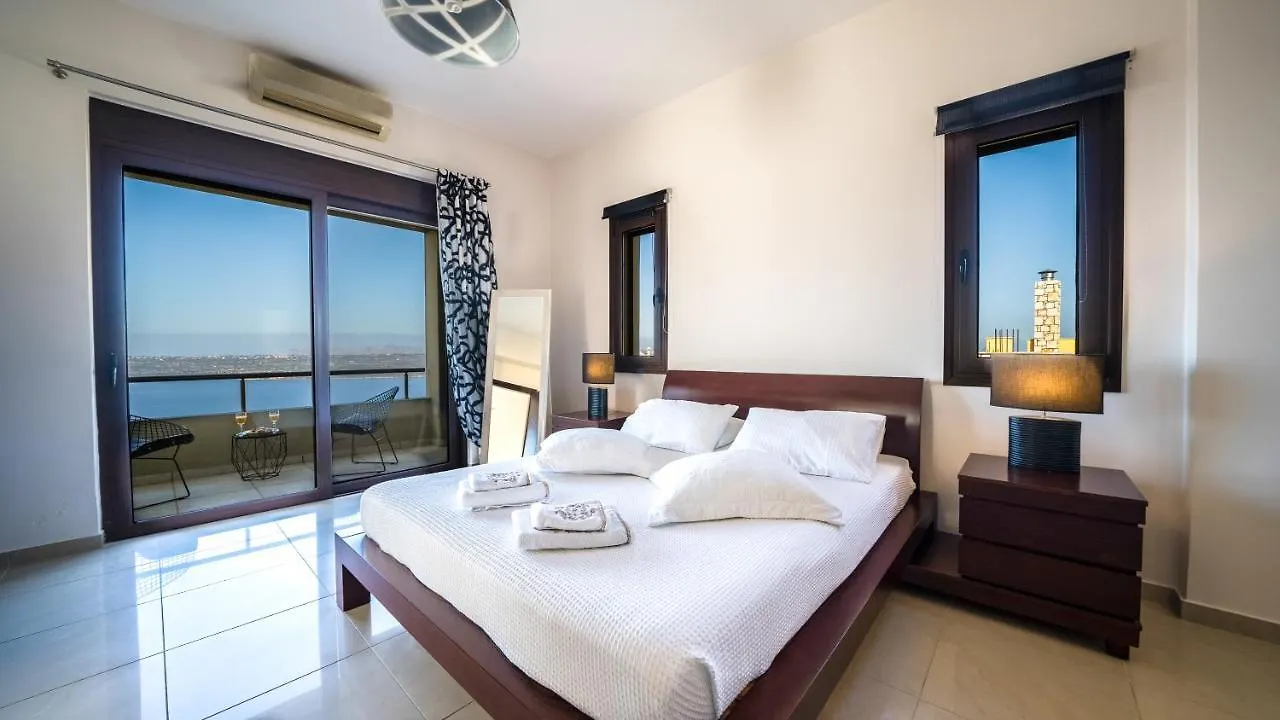 Villa Silvia Heated Pool&Jacuzzi Megala Chorafia