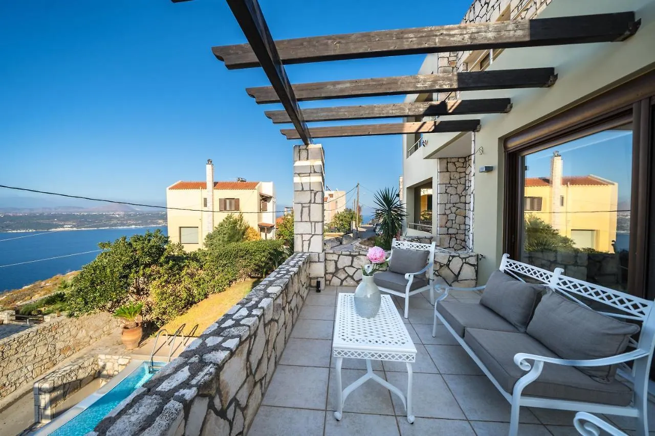 Villa Silvia Heated Pool&Jacuzzi Megala Chorafia