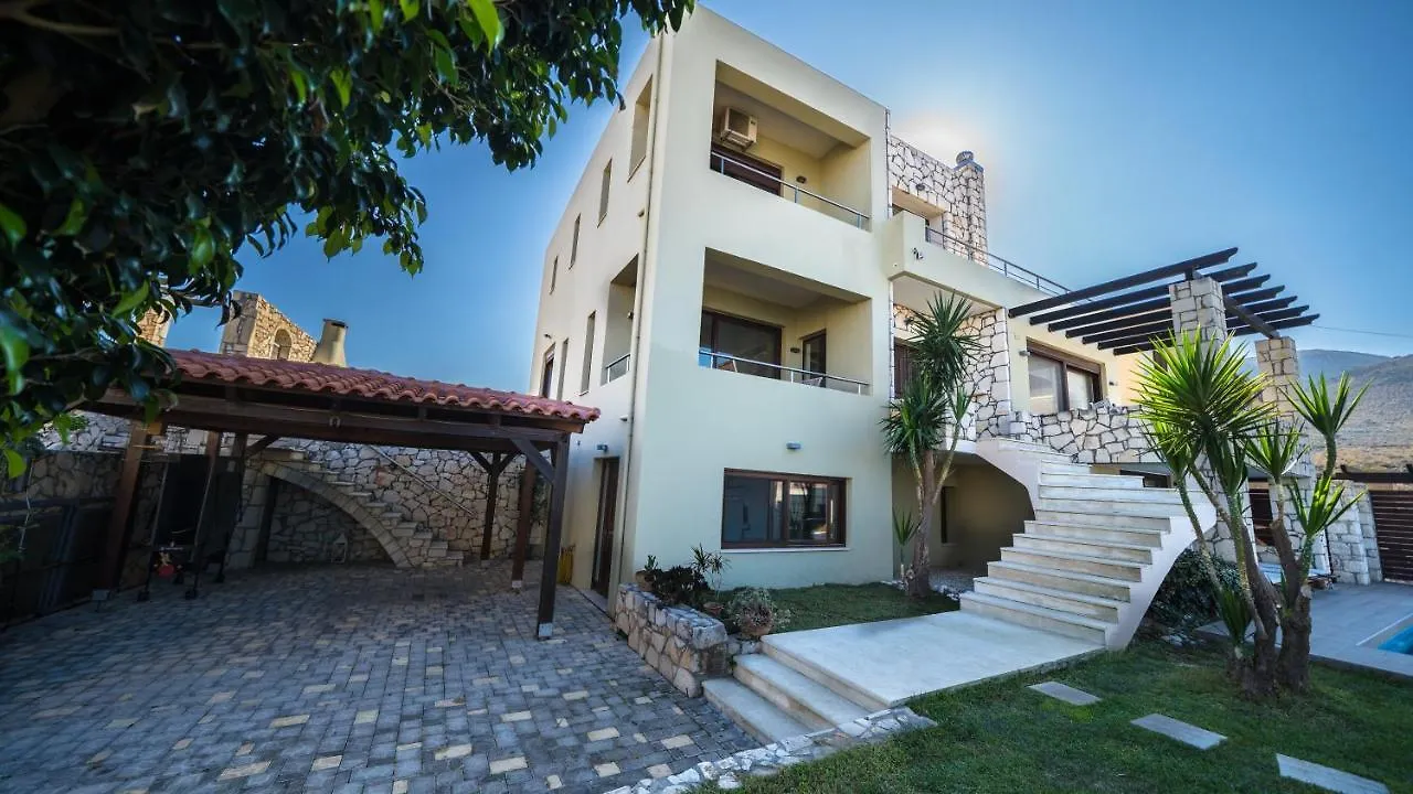 Villa Silvia Heated Pool&Jacuzzi Megala Chorafia